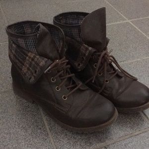 Winter combat boots!